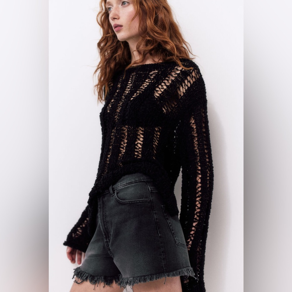 Stylish H&M Black Ladder Stitch Knit Sweater